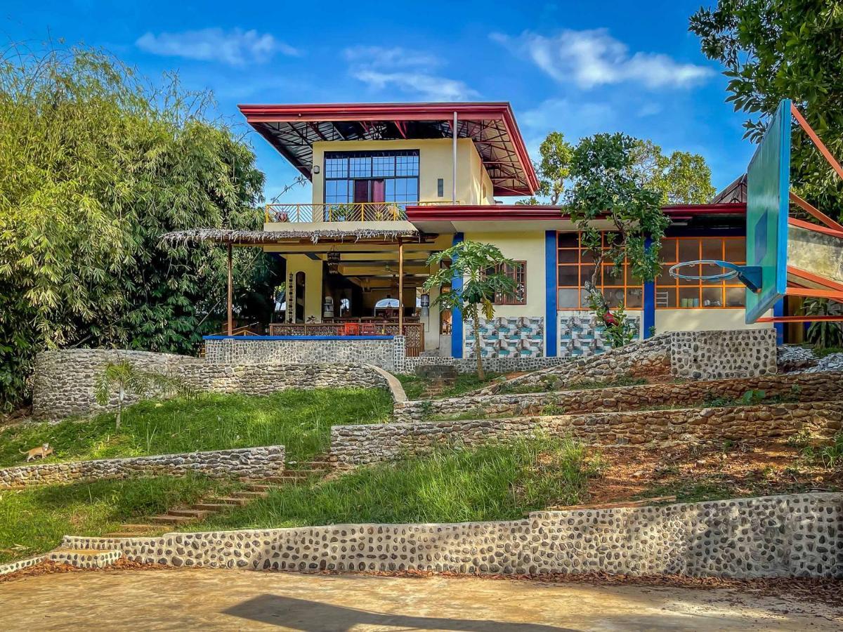 Blue Moon Guesthouse Puerto Princesa Dış mekan fotoğraf