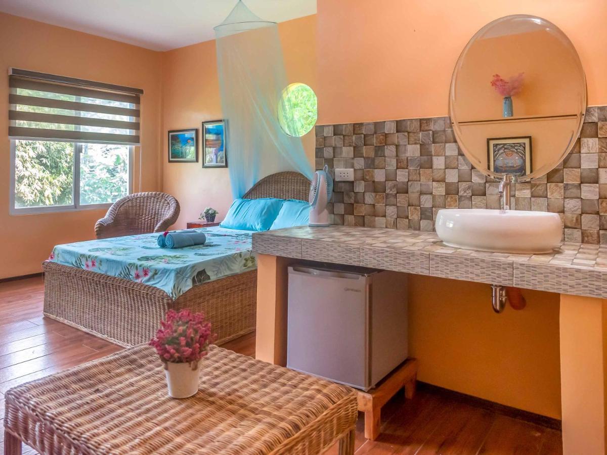 Blue Moon Guesthouse Puerto Princesa Dış mekan fotoğraf