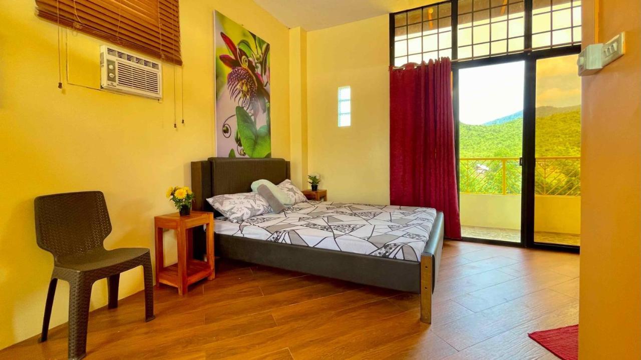 Blue Moon Guesthouse Puerto Princesa Dış mekan fotoğraf