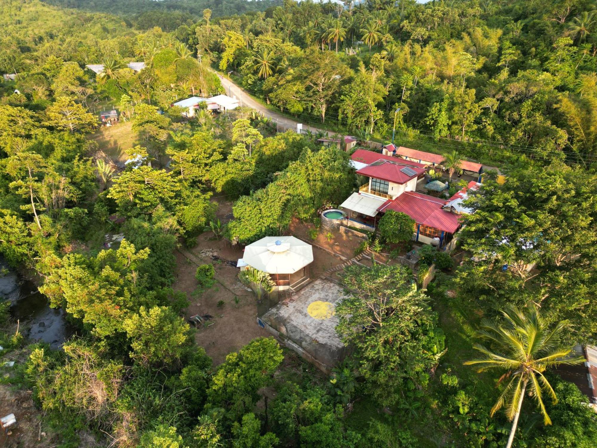 Blue Moon Guesthouse Puerto Princesa Dış mekan fotoğraf