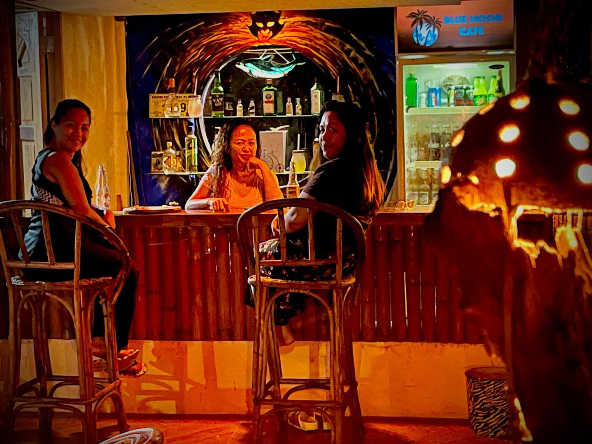 Blue Moon Guesthouse Puerto Princesa Dış mekan fotoğraf