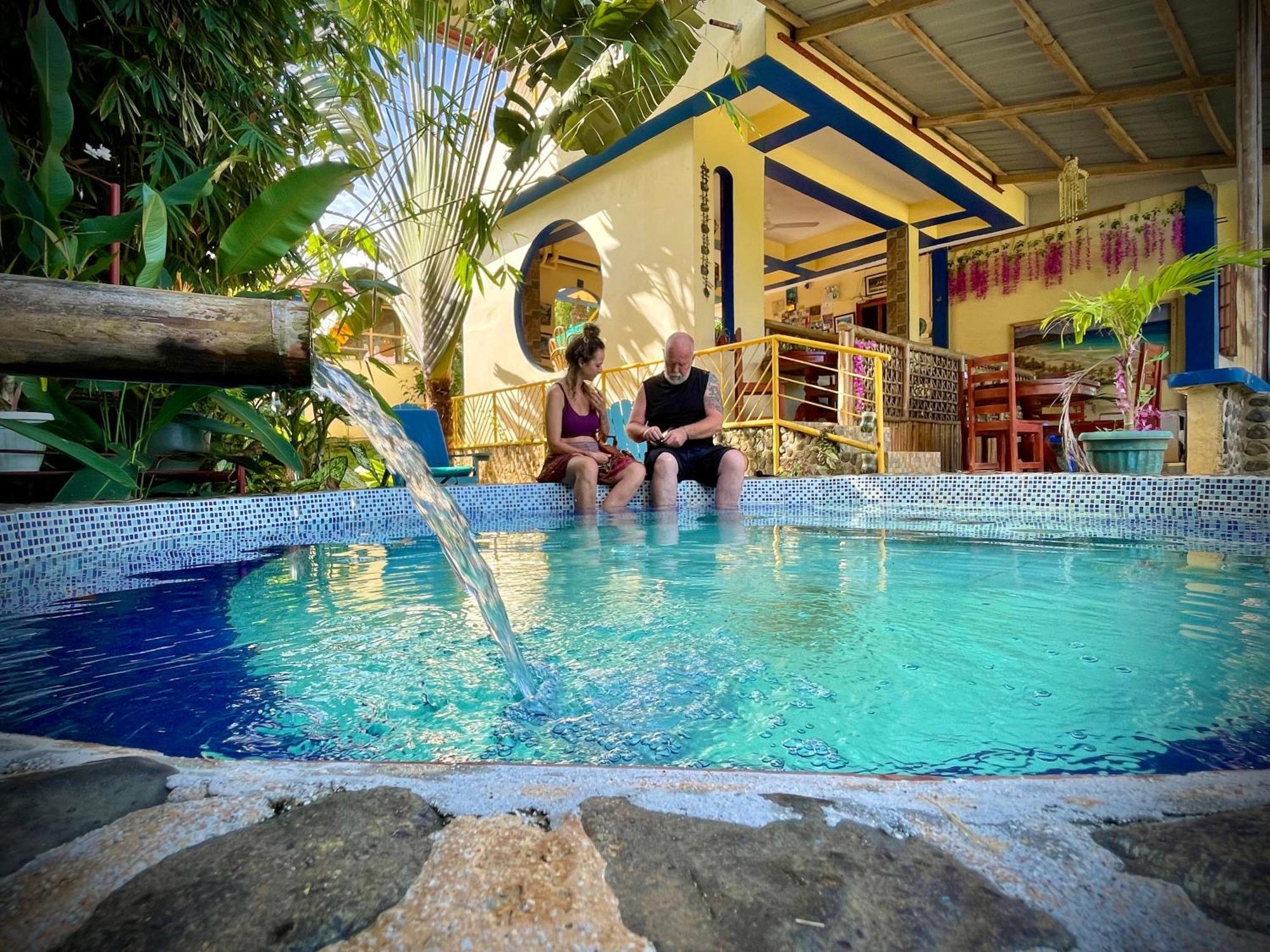 Blue Moon Guesthouse Puerto Princesa Dış mekan fotoğraf